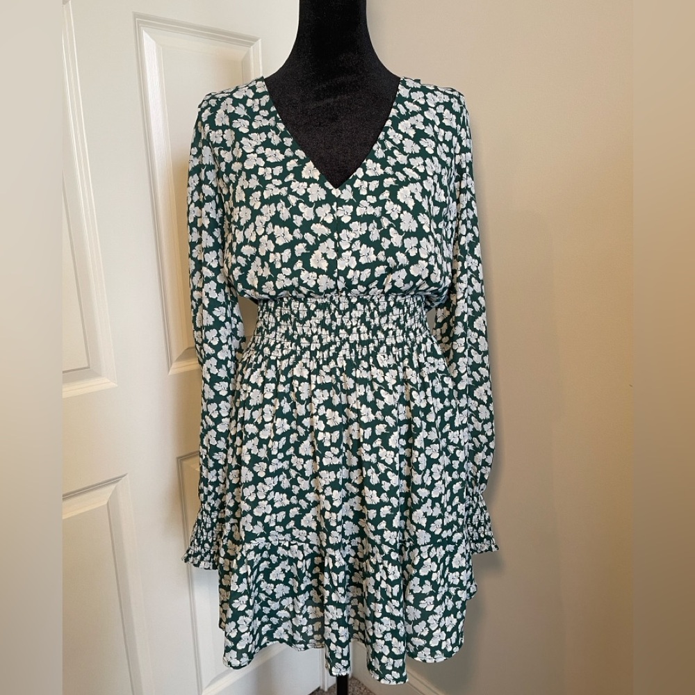 Abercrombie & Fitch Floral Smocked Waist Mini Dress Green Ivory Size MT